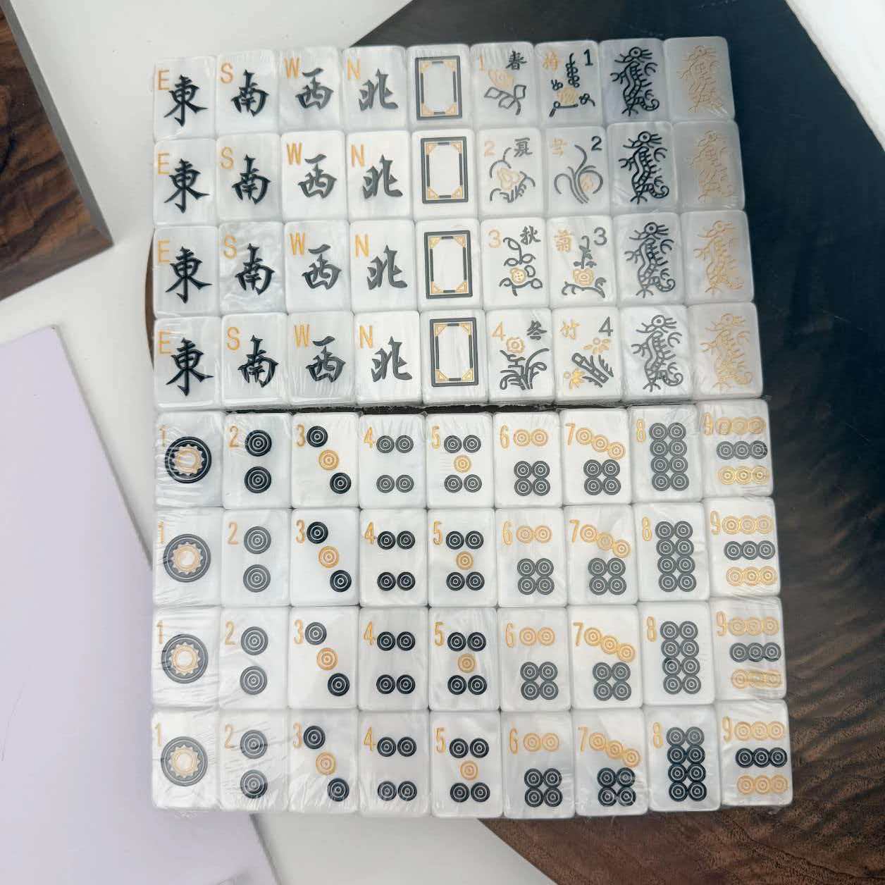 パールテクスチャブラックゴールドアメリカン麻雀牌 高級中国麻 - Board Game Mahjong のレビューと価格