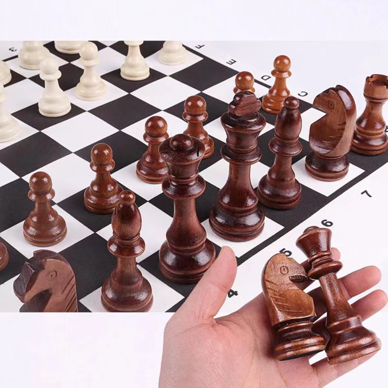 32 ピース木製チェスキング高さ 110 ミリメートルゲーム - Board Game Queen のレビューと価格